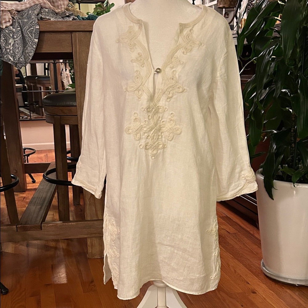 Embroidered Ivory Tunic Top